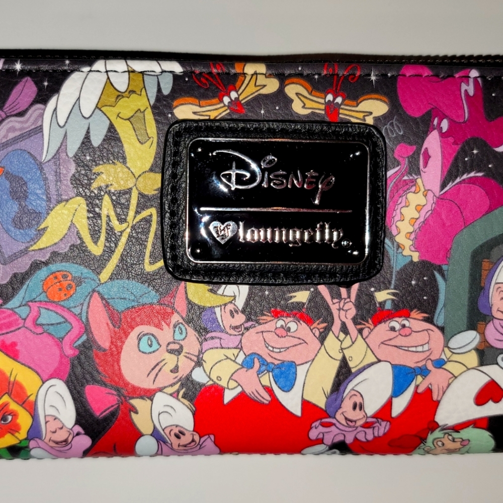 Alice-in-Wonderland Wallet